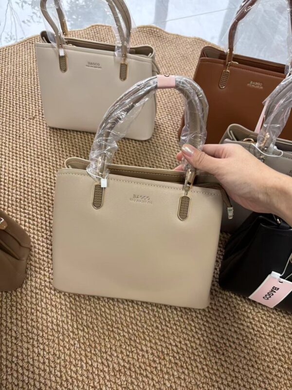 24pcs Bagco Ladies Handbag Wholesale Assorted Colors