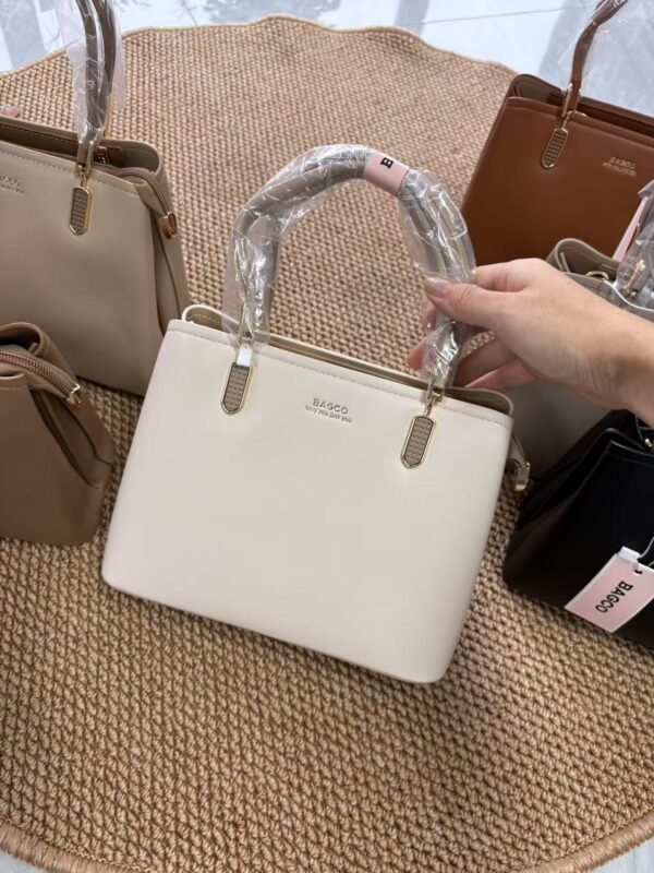 24pcs Bagco Ladies Handbag Wholesale Assorted Colors