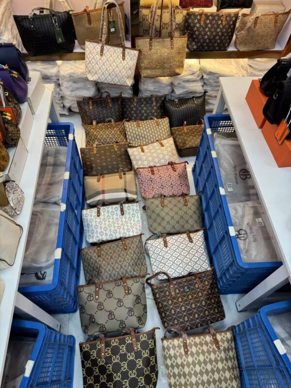 MOQ100pcs Mixed Tote Bags Wholesale 32cm