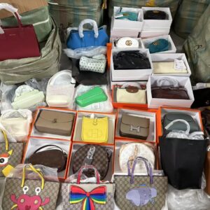 MOQ100pcs Mixed Bags Leftover Stock Bags for Sale