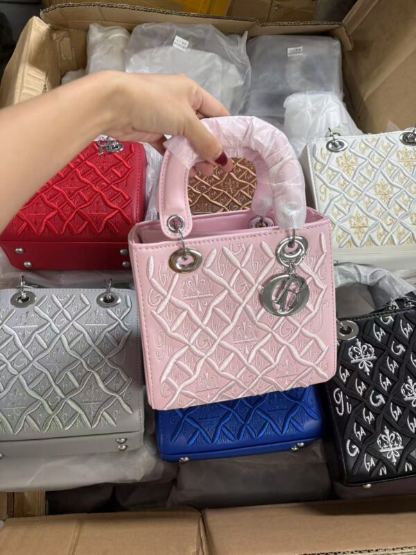 MOQ50pcs Handbag Laides 19cm