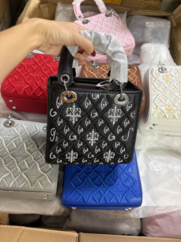 MOQ50pcs Handbag Laides 19cm