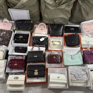 MOQ100pcs Mixed Bags Leftover Stock Bags for Sale