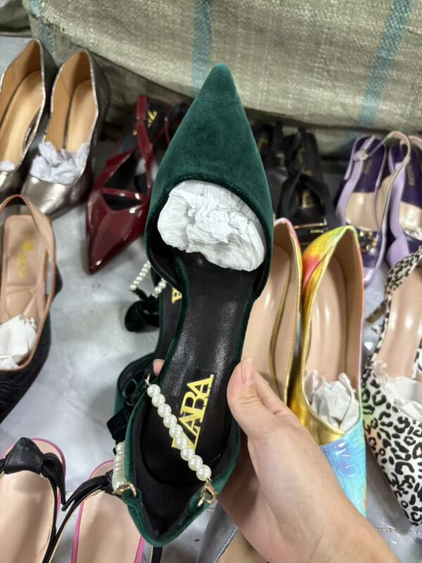 MOQ100pairs Women's Mixed Heels Lot | Assorted Styles & Sizes (35-43) | Leftover Stock